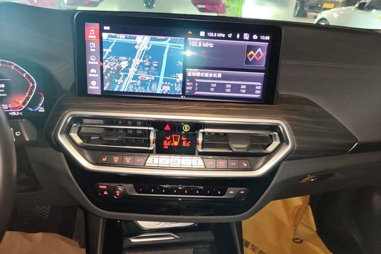 Used BMW X3 2022 xDrive30i Luxury Model M Night Sky Package Audio And AC Panel