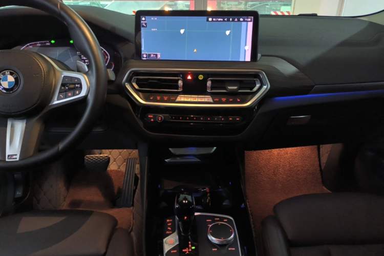 Used BMW X3 2022 Facelift xDrive30i Luxury Edition M Night Edition Package Audio And AC Panel