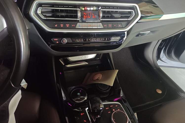 Used BMW X3 2022 xDrive25i M Sport Package Audio And AC Panel