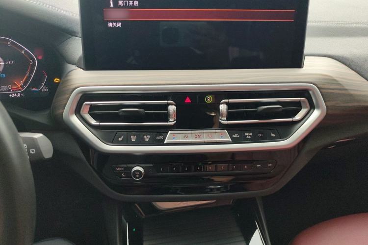 Used BMW X3 2022 xDrive30i Luxury Model M Night Sky Package Audio And AC Panel