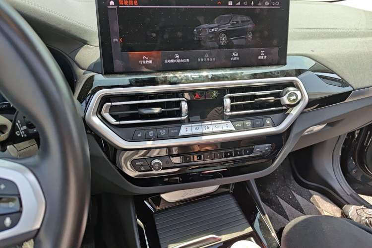 Used BMW X3 2022 xDrive25i M Sport Package Audio And AC Panel