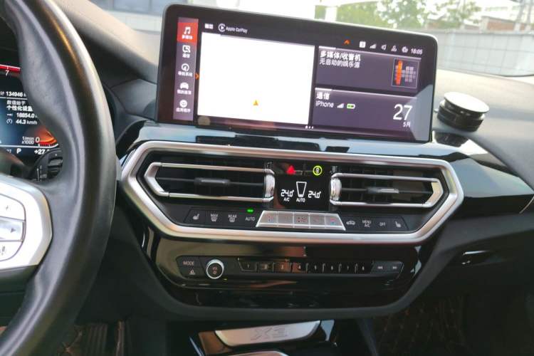 Used BMW X3 2022 xDrive25i M Sport Package Audio And AC Panel