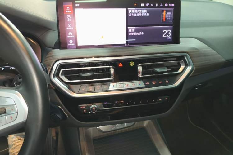 Used BMW X3 2022 Restyled xDrive25i M Sport Package Audio And AC Panel