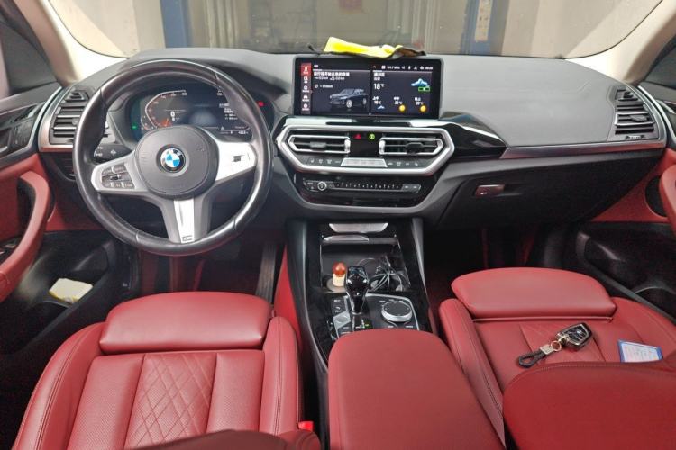 Used BMW X3 2022 xDrive25i M Sport Package Center Console