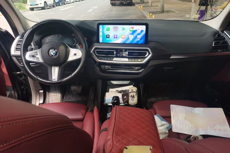 Used BMW X3 2022 Facelift xDrive30i Luxury Edition M Night Edition Package Center Console