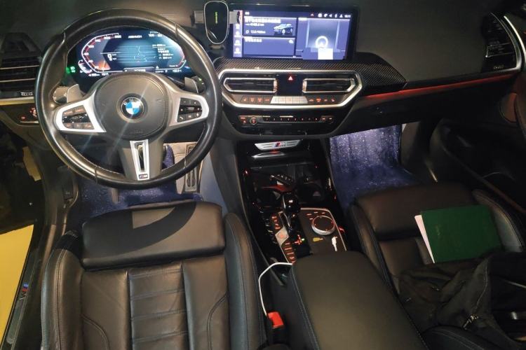 Used BMW X3 2022 M40i Center Console
