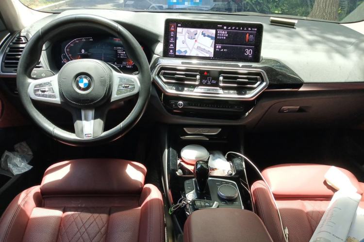 Used BMW X3 2022 xDrive25i M Sport Package Center Console
