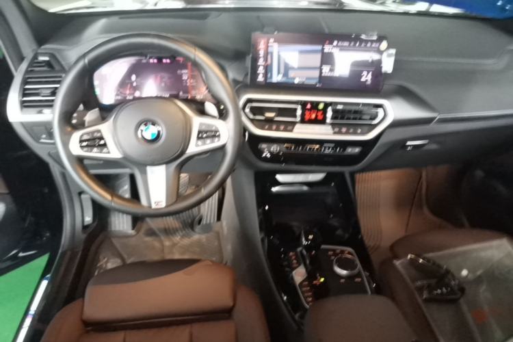 Used BMW X3 2022 Restyled xDrive30i Luxury Edition M Night Sky Package Center Console