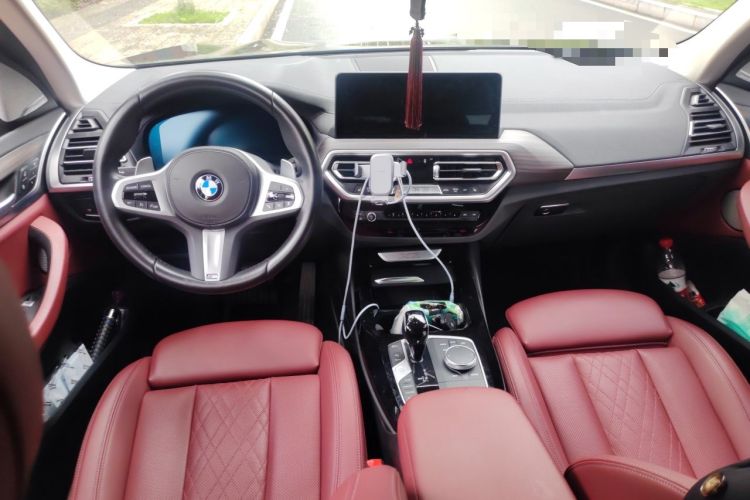 Used BMW X3 2022 xDrive30i Luxury Model M Night Sky Package Center Console