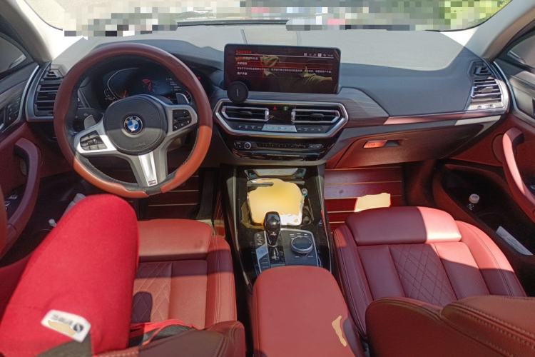 Used BMW X3 2022 Facelift xDrive30i Luxury Edition M Night Edition Package Center Console