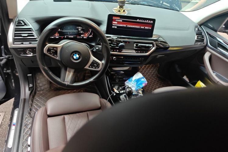 Used BMW X3 2022 xDrive25i M Sport Package Center Console