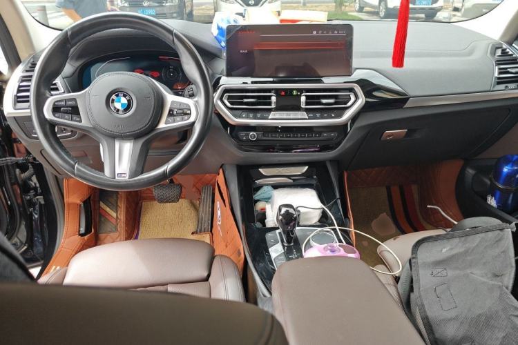 Used BMW X3 2022 xDrive25i M Sport Package Center Console