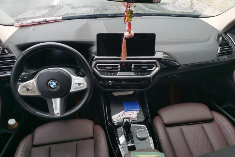 Used BMW X3 2022 Restyled xDrive25i M Sport Package Center Console
