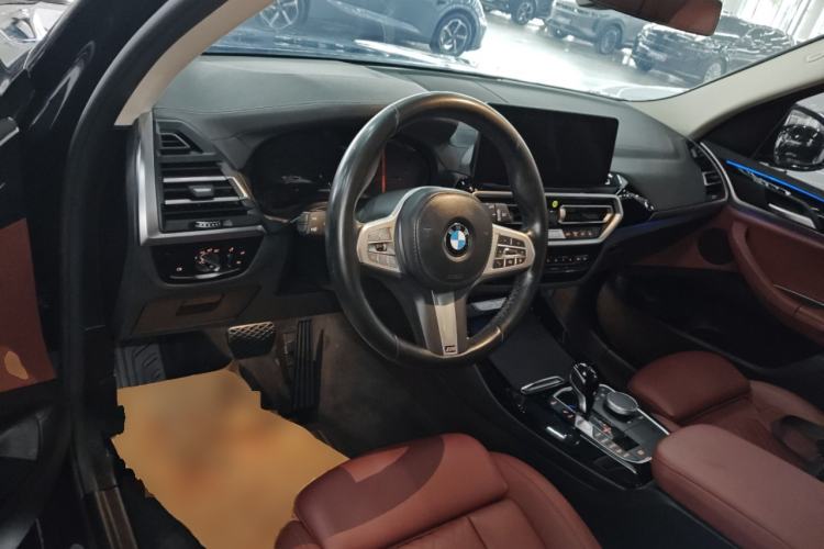 Used BMW X3 2022 Restyled xDrive25i M Sport Package Center Console