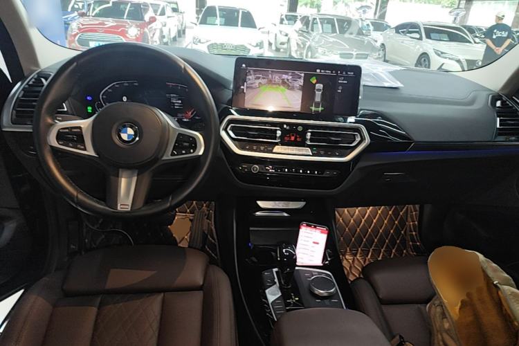 Used BMW X3 2022 xDrive25i M Sport Package Center Console