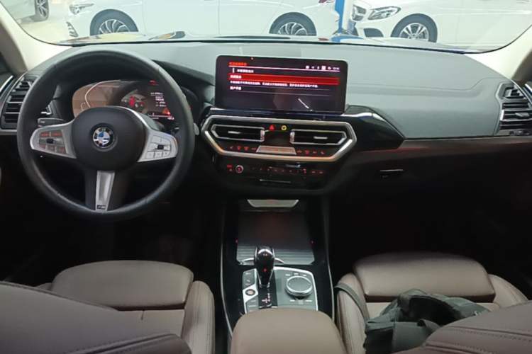 Used BMW X3 2022 Restyled xDrive25i M Sport Package Center Console