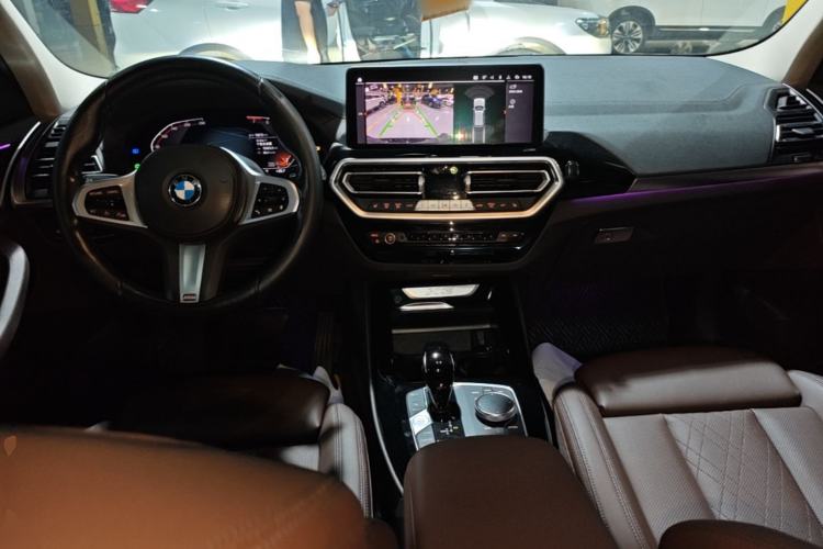 Used BMW X3 2022 Restyled xDrive25i M Sport Package Center Console