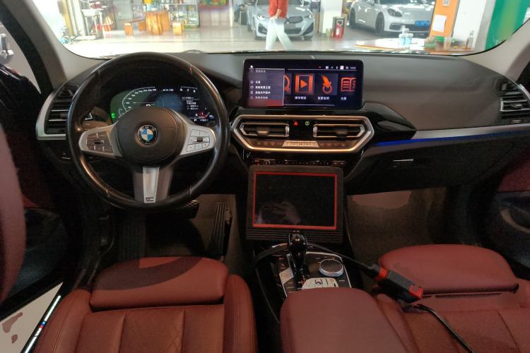 Used BMW X3 2022 Restyled xDrive25i M Sport Package Center Console