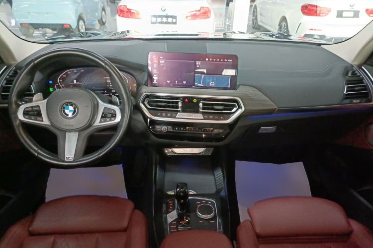 Used BMW X3 2022 Facelift xDrive30i Luxury Edition M Night Edition Package Center Console