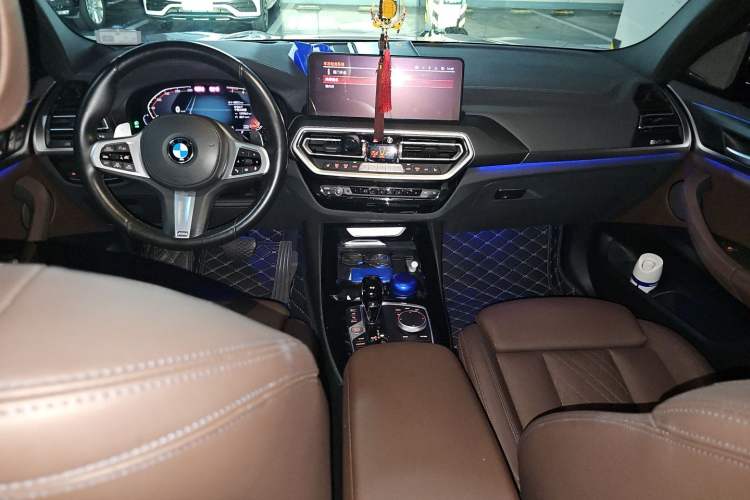 Used BMW X3 2022 Restyled xDrive30i Luxury Edition M Night Sky Package Center Console