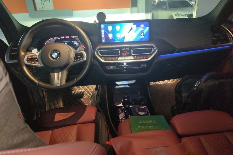 Used BMW X3 2022 Second Facelift xDrive30i Luxury Edition M Night Sky Package Center Console