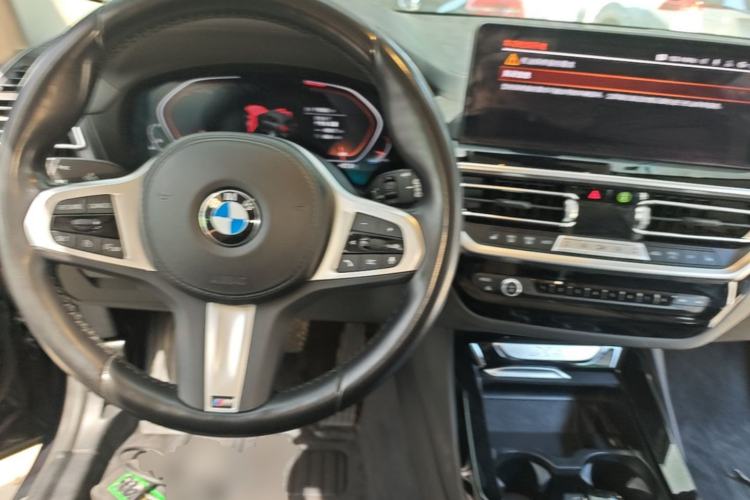 Used BMW X3 2022 xDrive25i M Sport Package Center Console