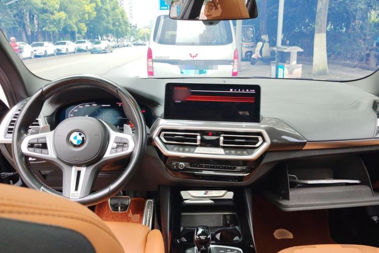 Used BMW X3 2022 M40i Center Console
