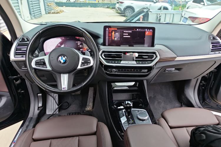 Used BMW X3 2022 Restyled xDrive30i Luxury Edition M Night Sky Package Center Console