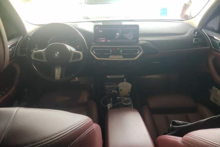 Used BMW X3 2022 xDrive25i M Sport Package Center Console