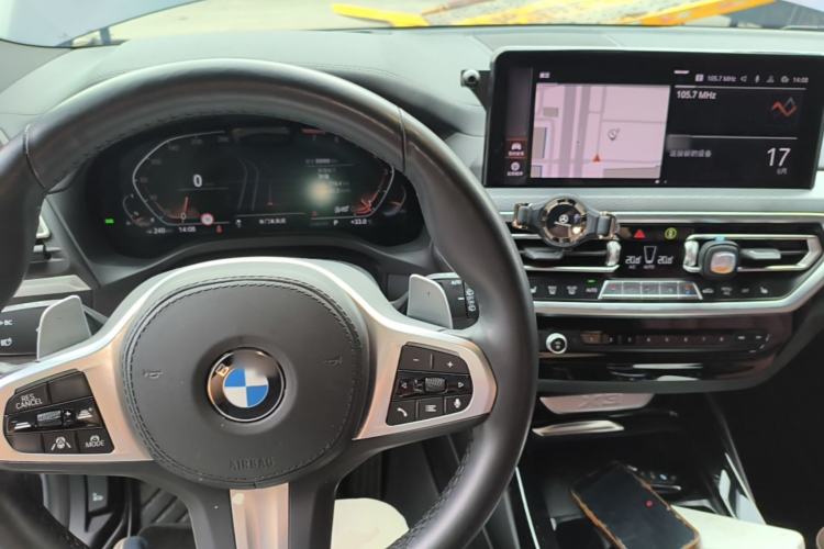 Used BMW X3 2022 Restyled xDrive30i Luxury Edition M Night Sky Package Center Console
