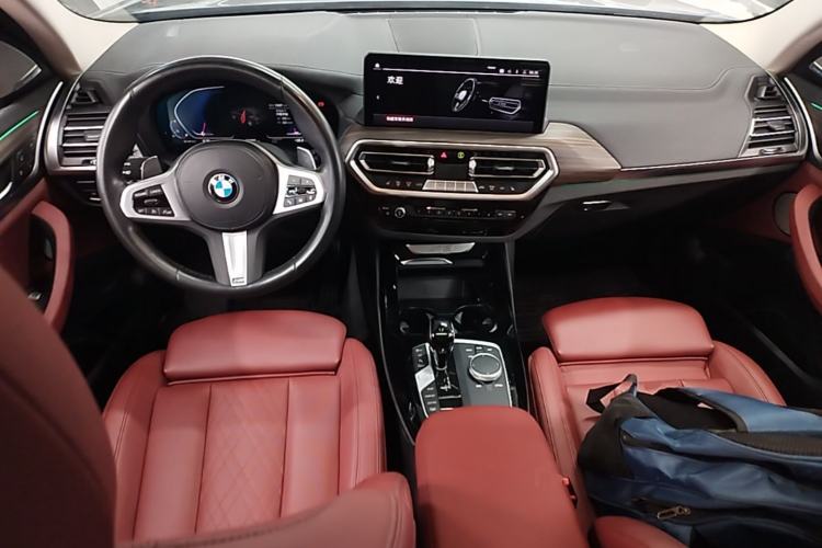 Used BMW X3 2022 Facelift xDrive30i Luxury Edition M Night Edition Package Center Console