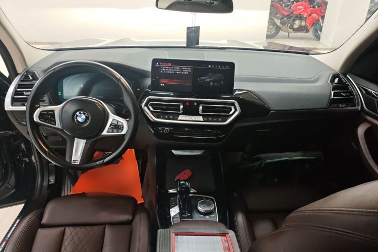 Used BMW X3 2022 Restyled xDrive25i M Sport Package Center Console