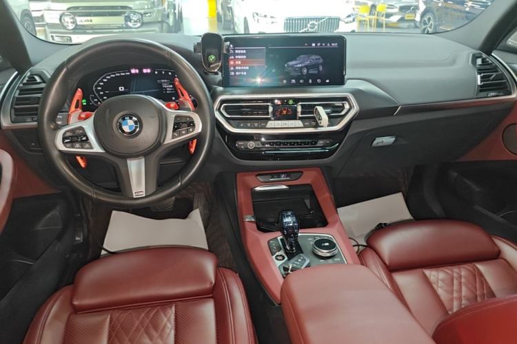 Used BMW X3 2022 Second Facelift xDrive30i Luxury Edition M Night Sky Package Center Console