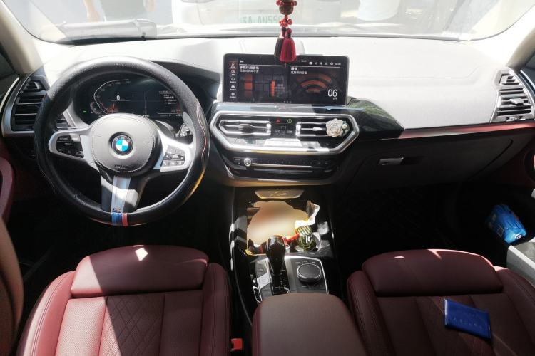 Used BMW X3 2022 xDrive25i M Sport Package Center Console