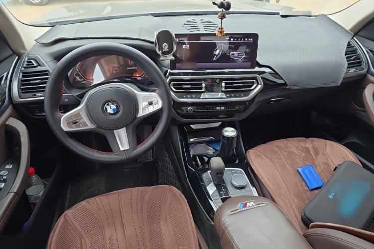 Used BMW X3 2022 Restyled xDrive25i M Sport Package Center Console