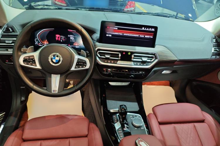 Used BMW X3 2022 Second Facelift xDrive30i Leading Edition M Night Sky Package Center Console