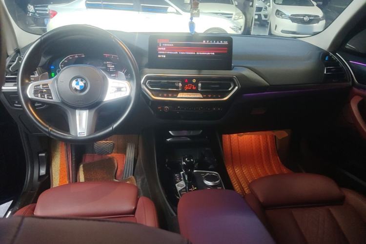 Used BMW X3 2022 Second Facelift xDrive30i Leading Edition M Night Sky Package Center Console