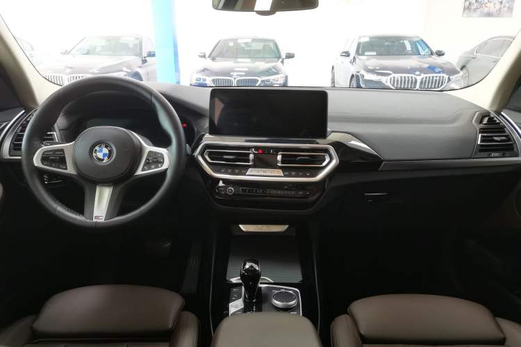 Used BMW X3 2022 Restyled xDrive25i M Sport Package Center Console