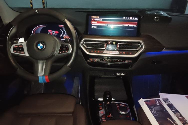 Used BMW X3 2022 Facelift xDrive30i Luxury Edition M Night Edition Package Center Console
