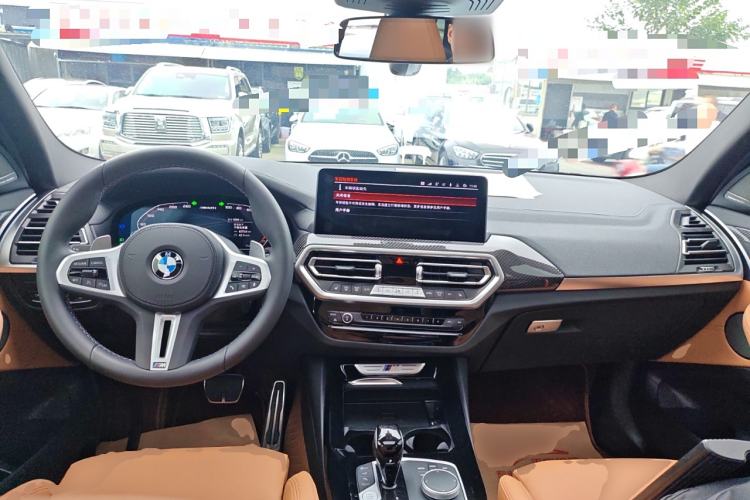 Used BMW X3 2022 M40i Center Console