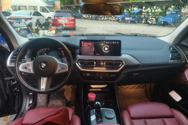 Used BMW X3 2022 Second Facelift xDrive30i Leading Edition M Night Sky Package Center Console