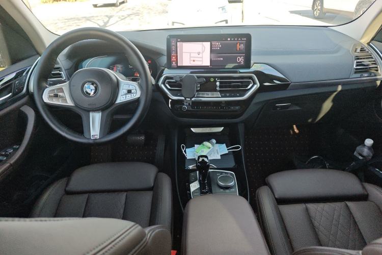 Used BMW X3 2022 Restyled xDrive25i M Sport Package Center Console