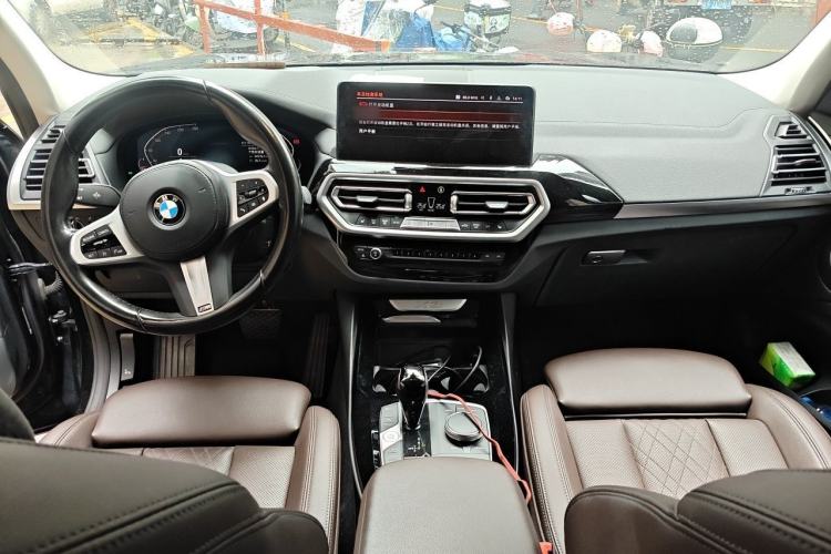 Used BMW X3 2022 xDrive25i M Sport Package Center Console