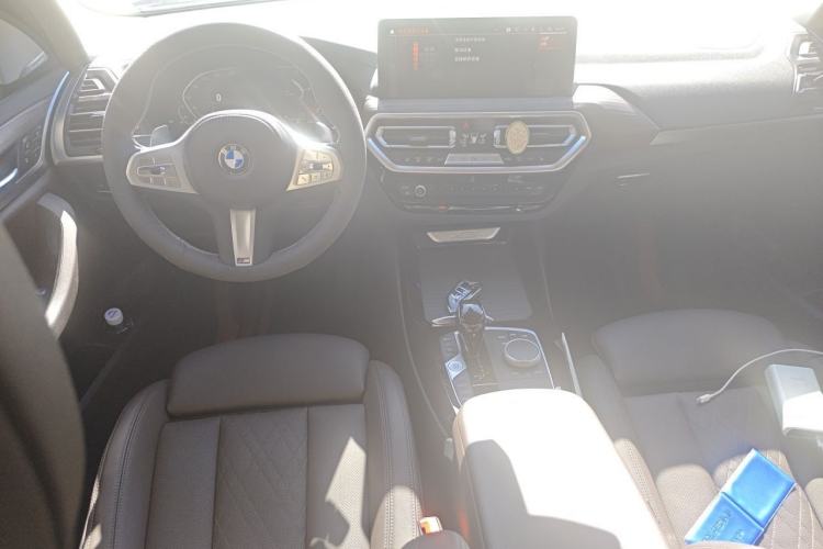 Used BMW X3 2022 Second Facelift xDrive30i Leading Edition M Night Sky Package Center Console