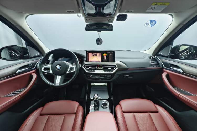 Used BMW X3 2022 xDrive30i Luxury Model M Night Sky Package Center Console