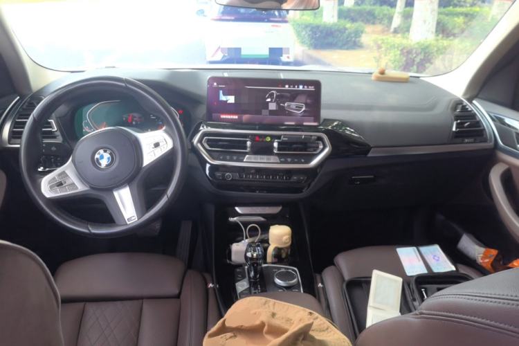 Used BMW X3 2022 Restyled xDrive25i M Sport Package Center Console