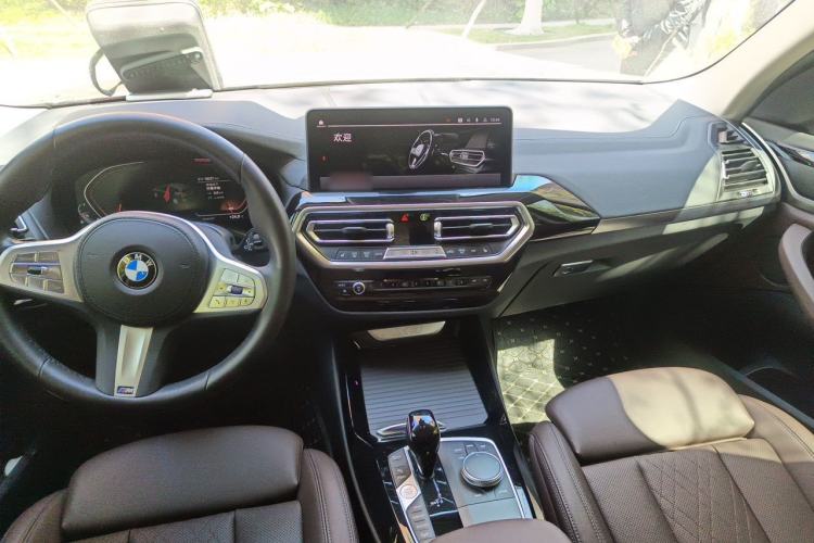 Used BMW X3 2022 Restyled xDrive25i M Sport Package Center Console