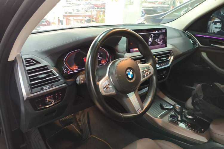 Used BMW X3 2022 Restyled xDrive25i M Sport Package Center Console