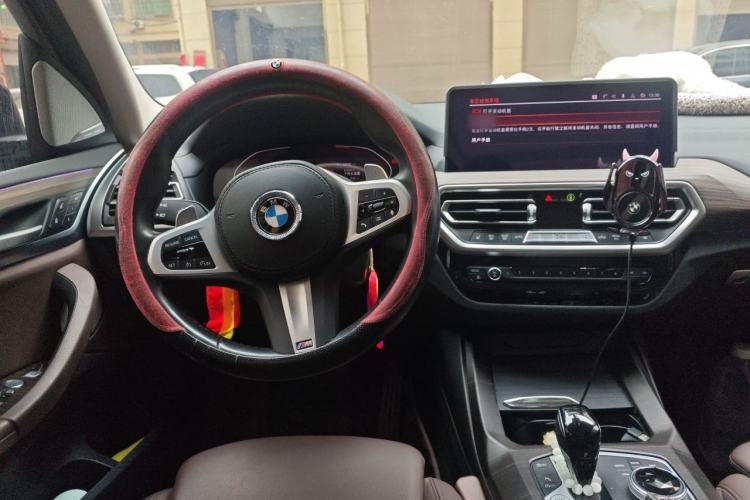 Used BMW X3 2022 Facelift xDrive30i Luxury Edition M Night Edition Package Center Console