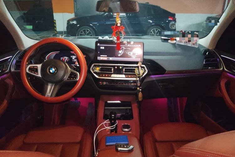 Used BMW X3 2022 xDrive25i M Sport Package Center Console